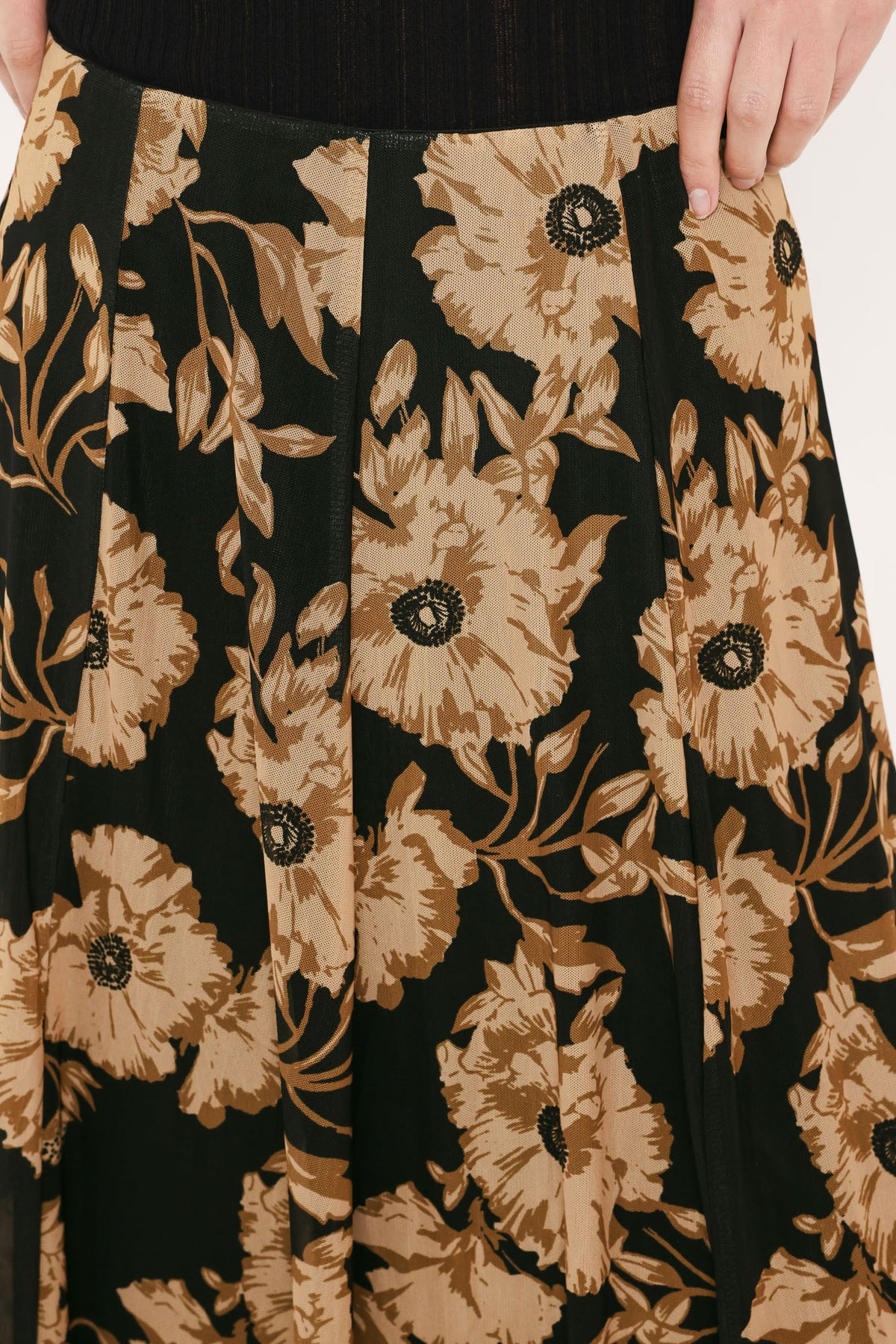 FALDA MAXI COMPLETA DE MALLA ELÁSTICA CON ESTAMPADO FLORAL TERROSO