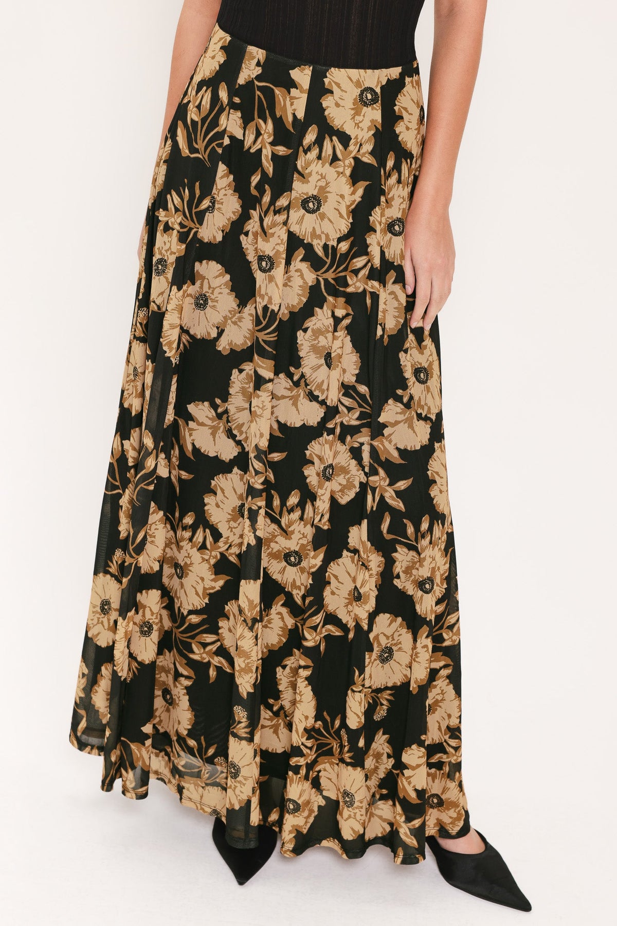 FALDA MAXI COMPLETA DE MALLA ELÁSTICA CON ESTAMPADO FLORAL TERROSO