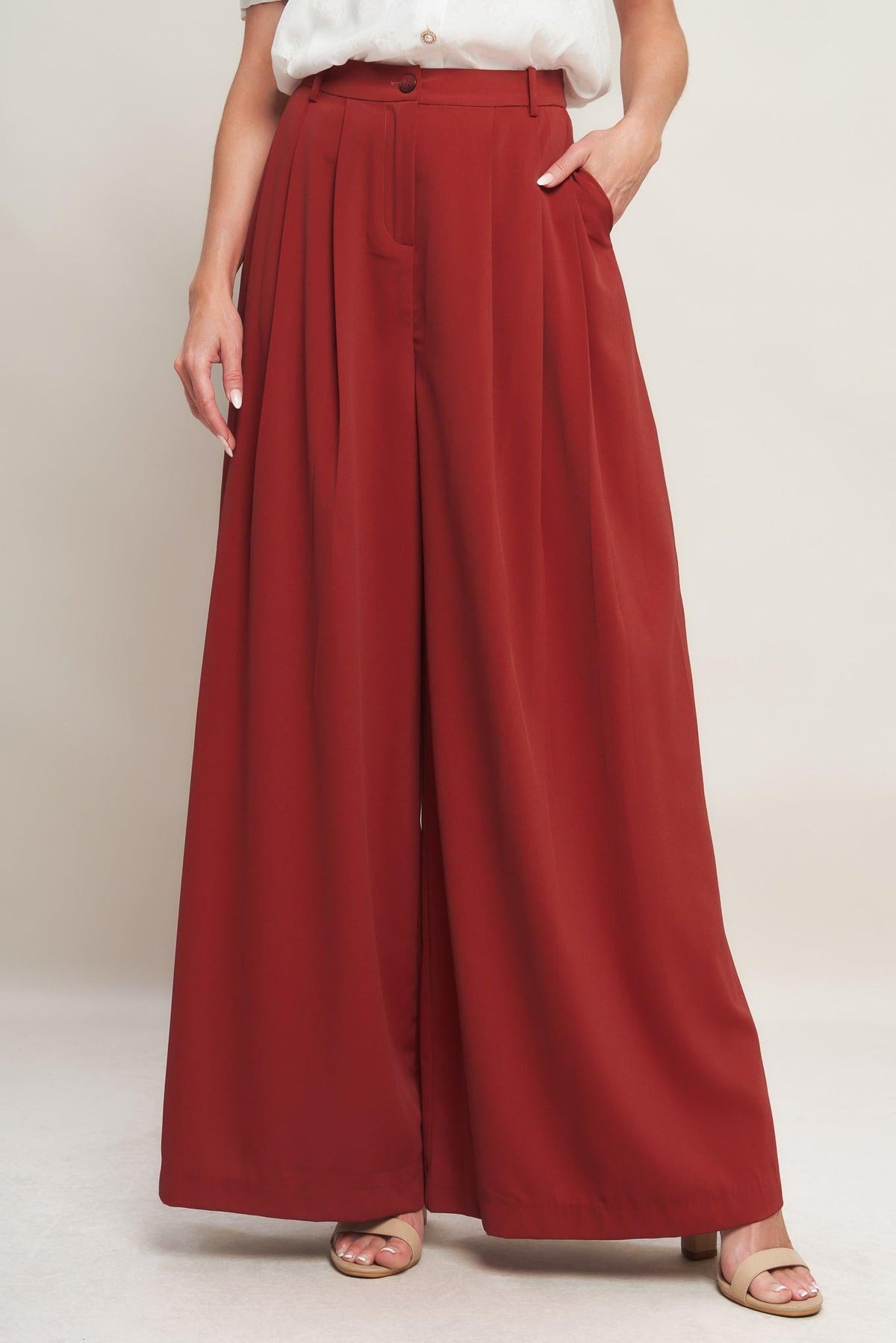 THROW IT BACK WOVEN PANTS