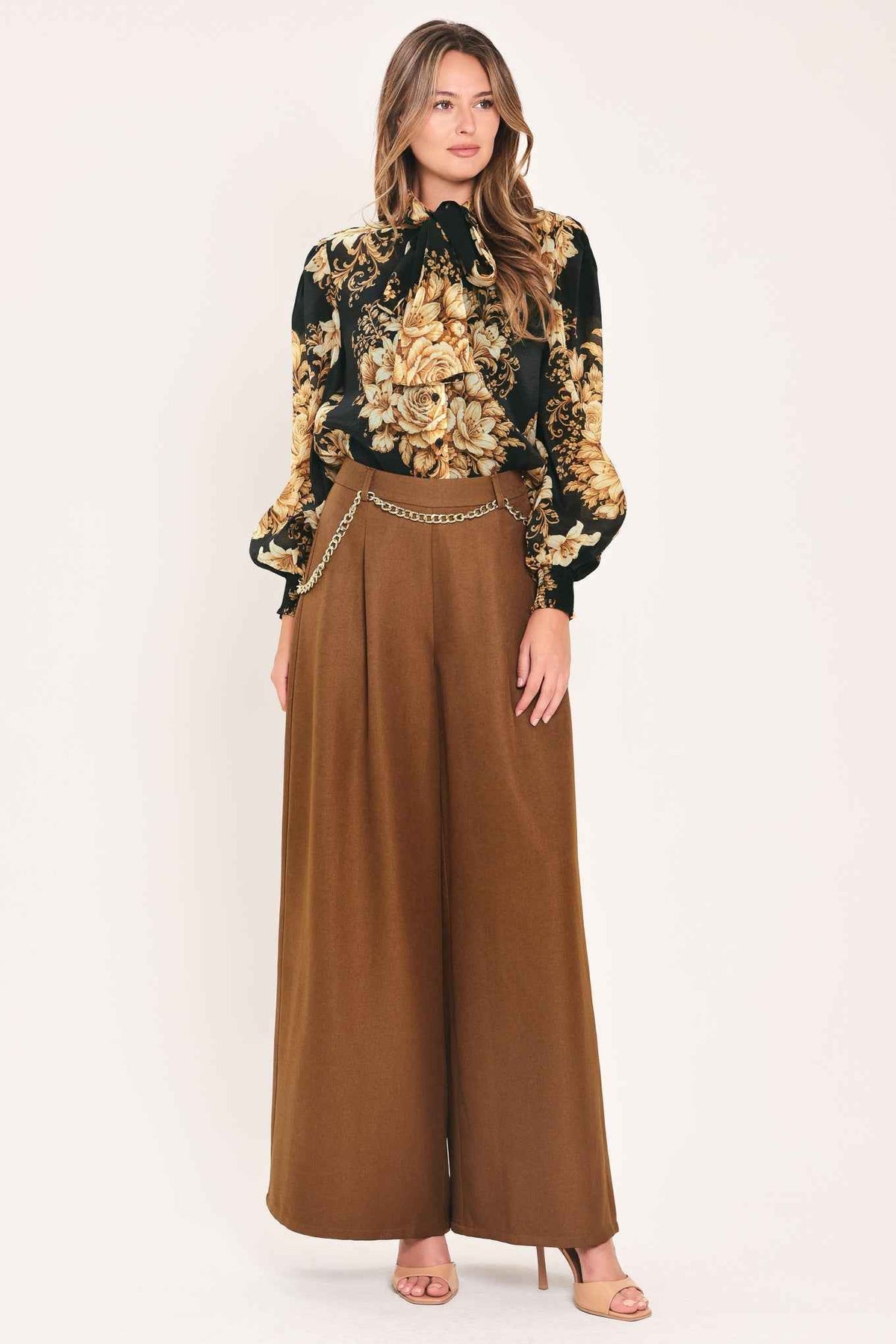 UPTOWN MOMENT CHAIN BELTED WIDE LEG PANTS
