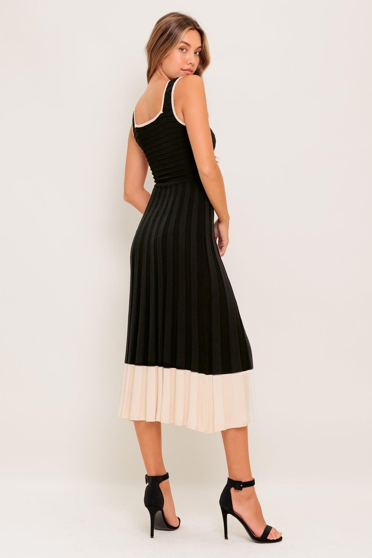 MODERN MUSE KNIT MIDI DRESS