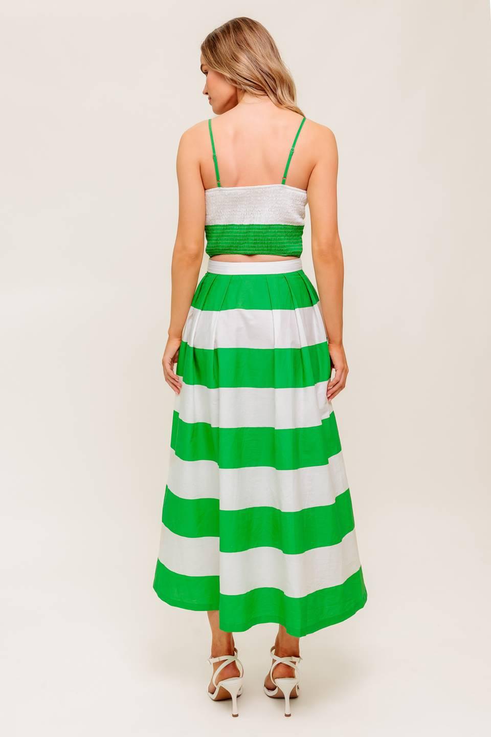 CONJUNTO DE TOP Y FALDA TEJIDO VERDE INFINITE FLARE