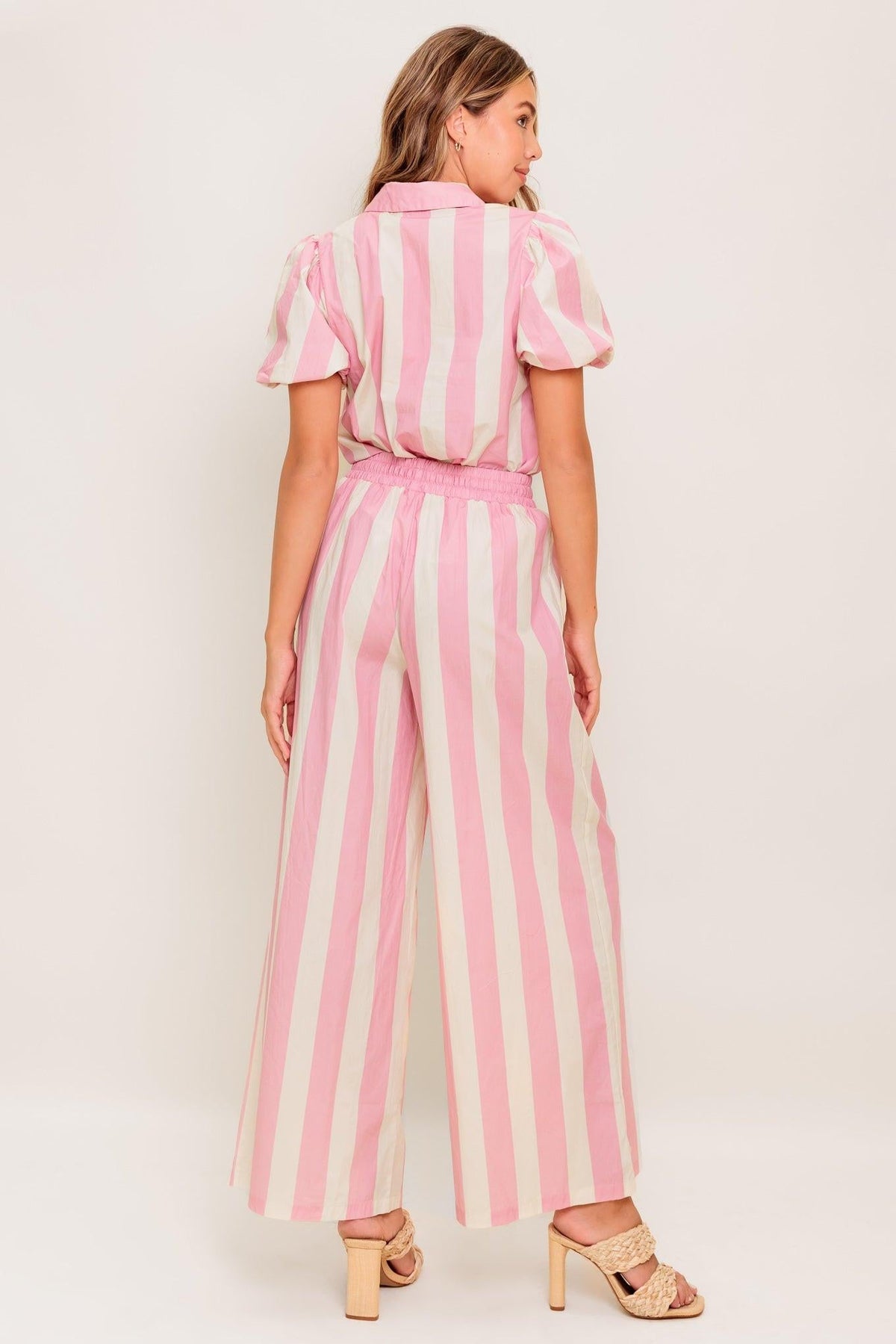 CONJUNTO DE TOP TEJIDO DE RAYAS Y PANTALONES WINK & WALK