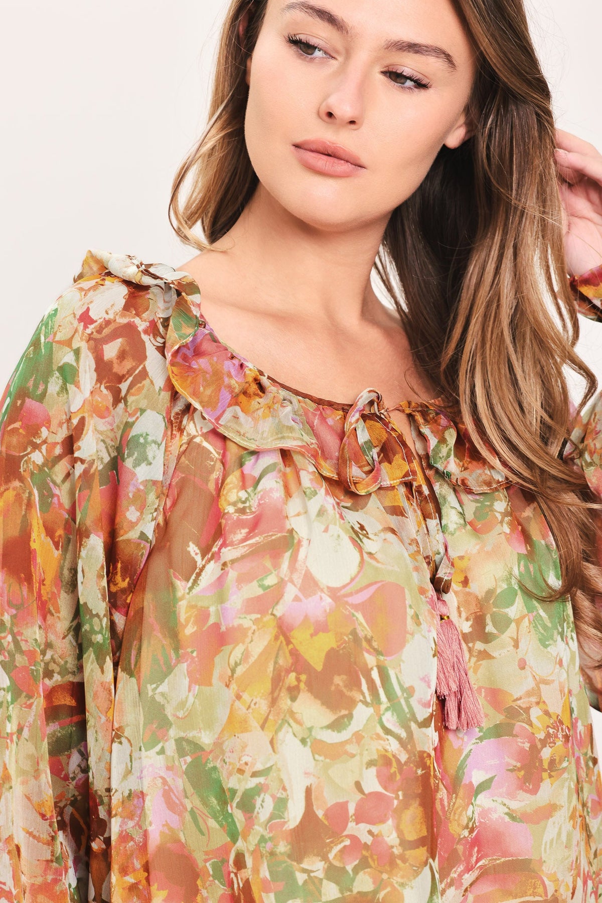 TOP TEJIDO SUAVE CON ESTAMPADO FLORAL COLOR ÓXIDO