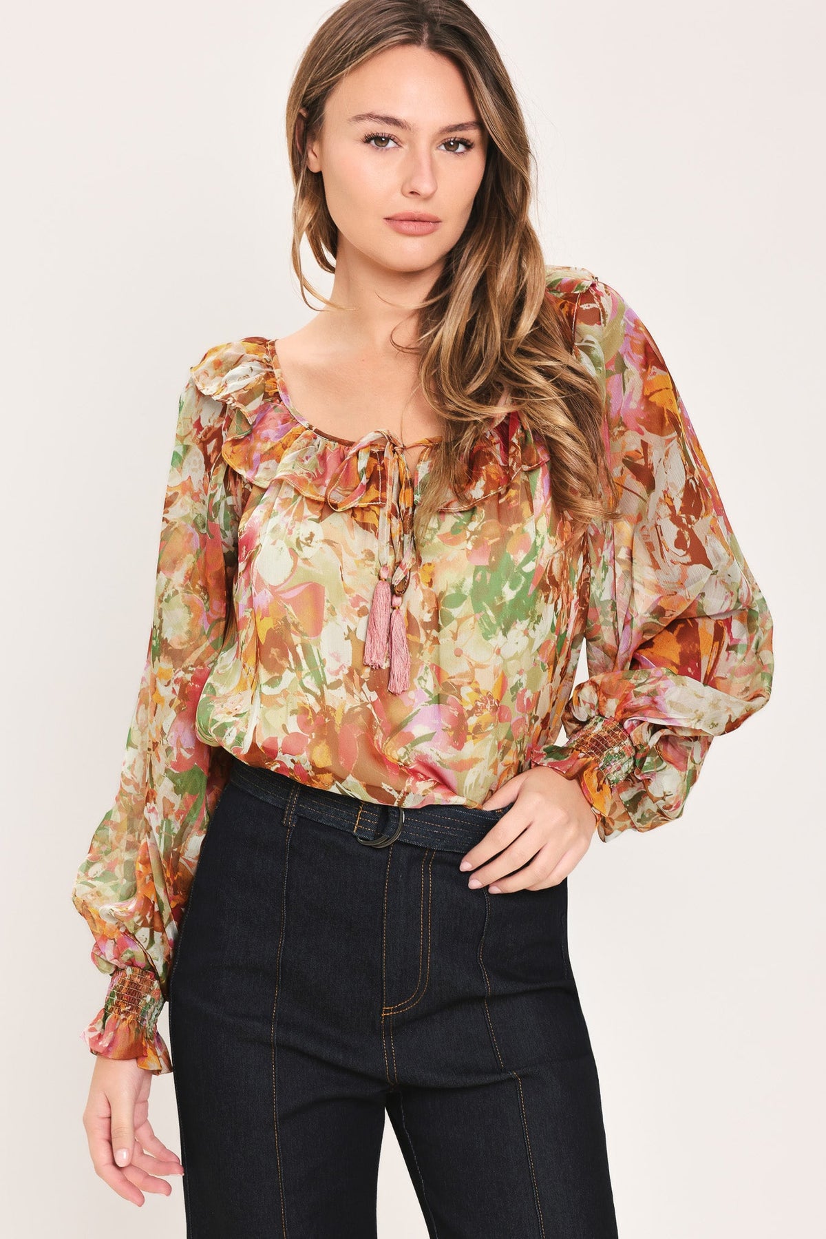 TOP TEJIDO SUAVE CON ESTAMPADO FLORAL COLOR ÓXIDO