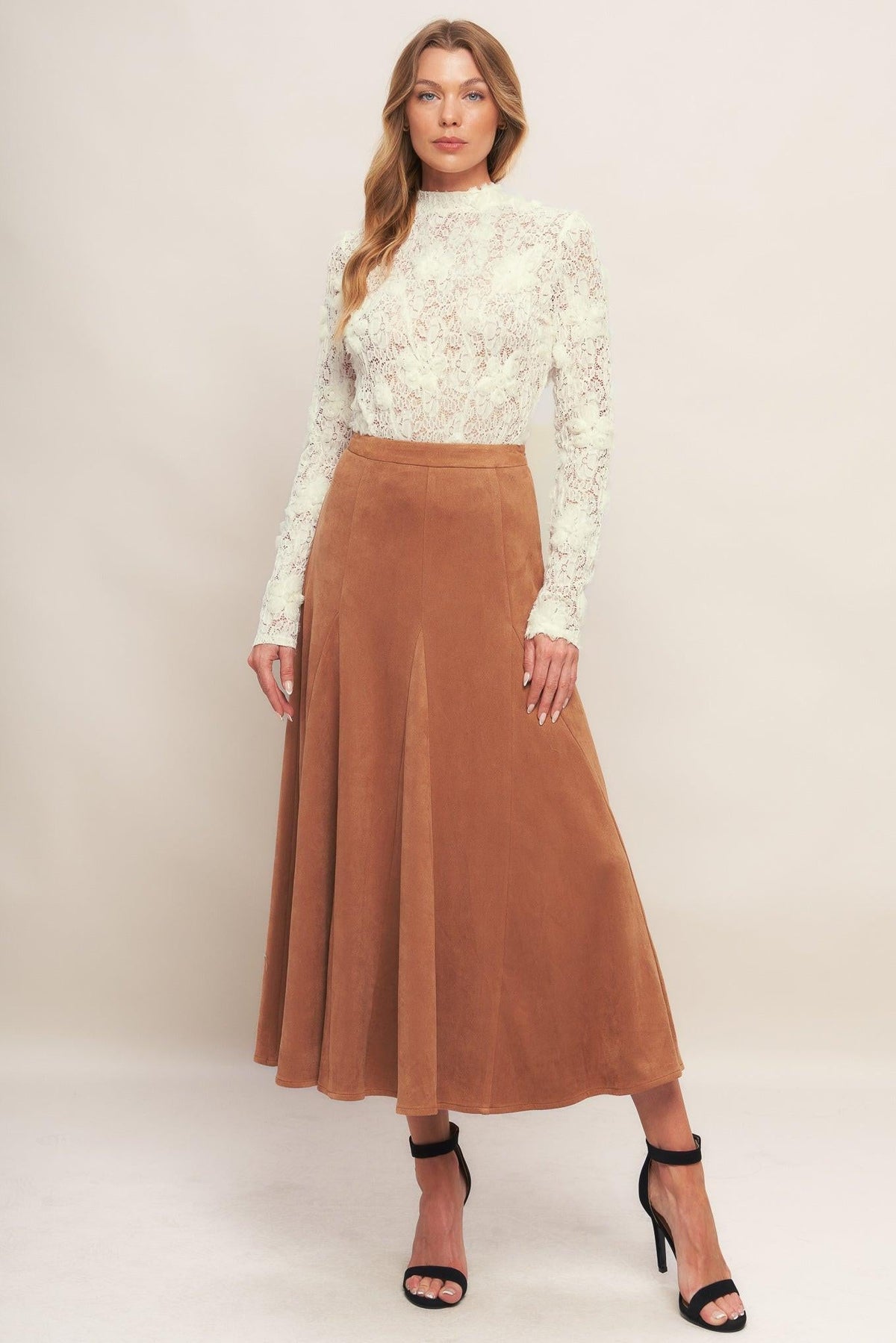 TOP DE JERSEY FLORAL TRANSPARENTE ROMÁNTICO