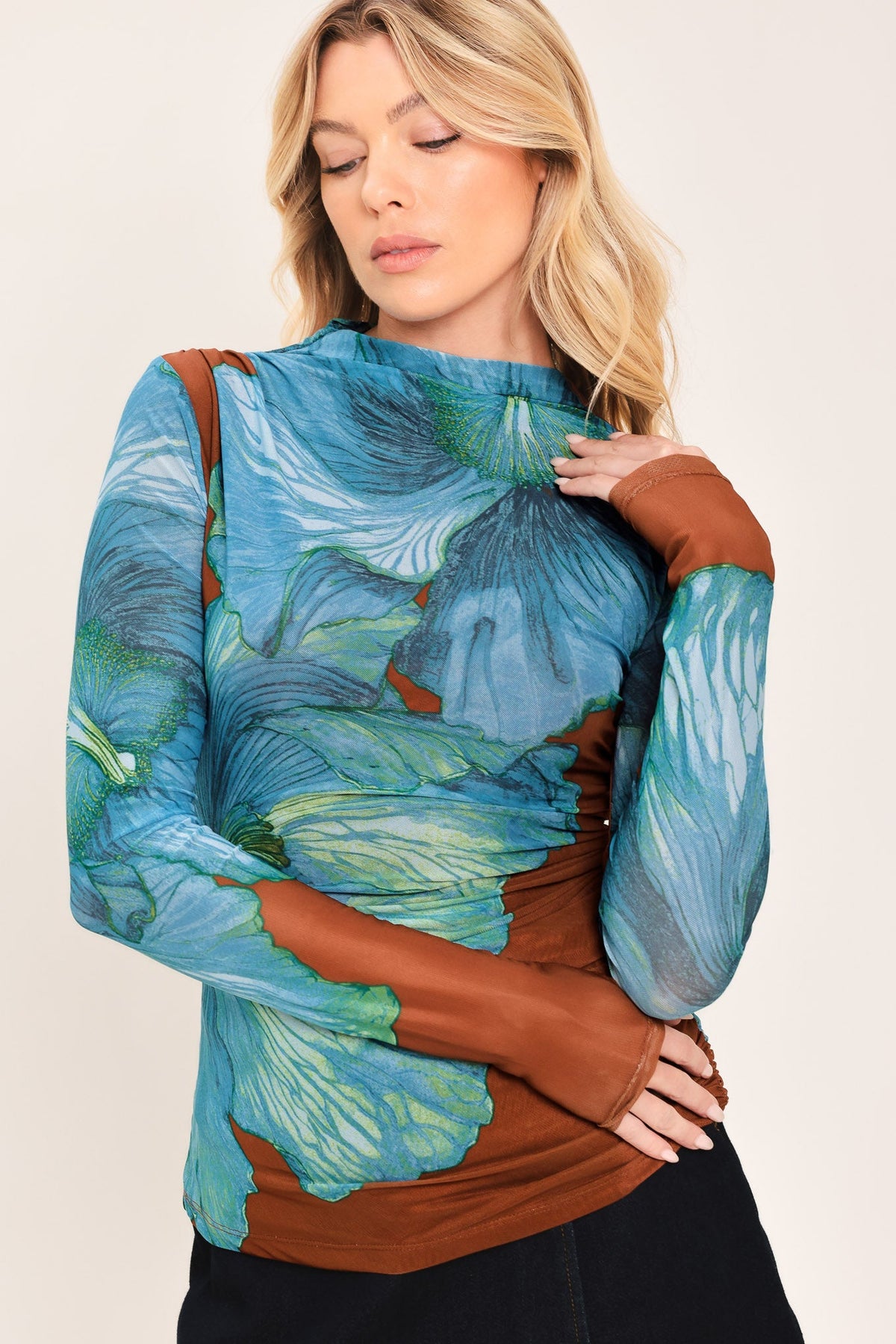 TOP DE MALLA ELÁSTICA TROPIC BLOOM