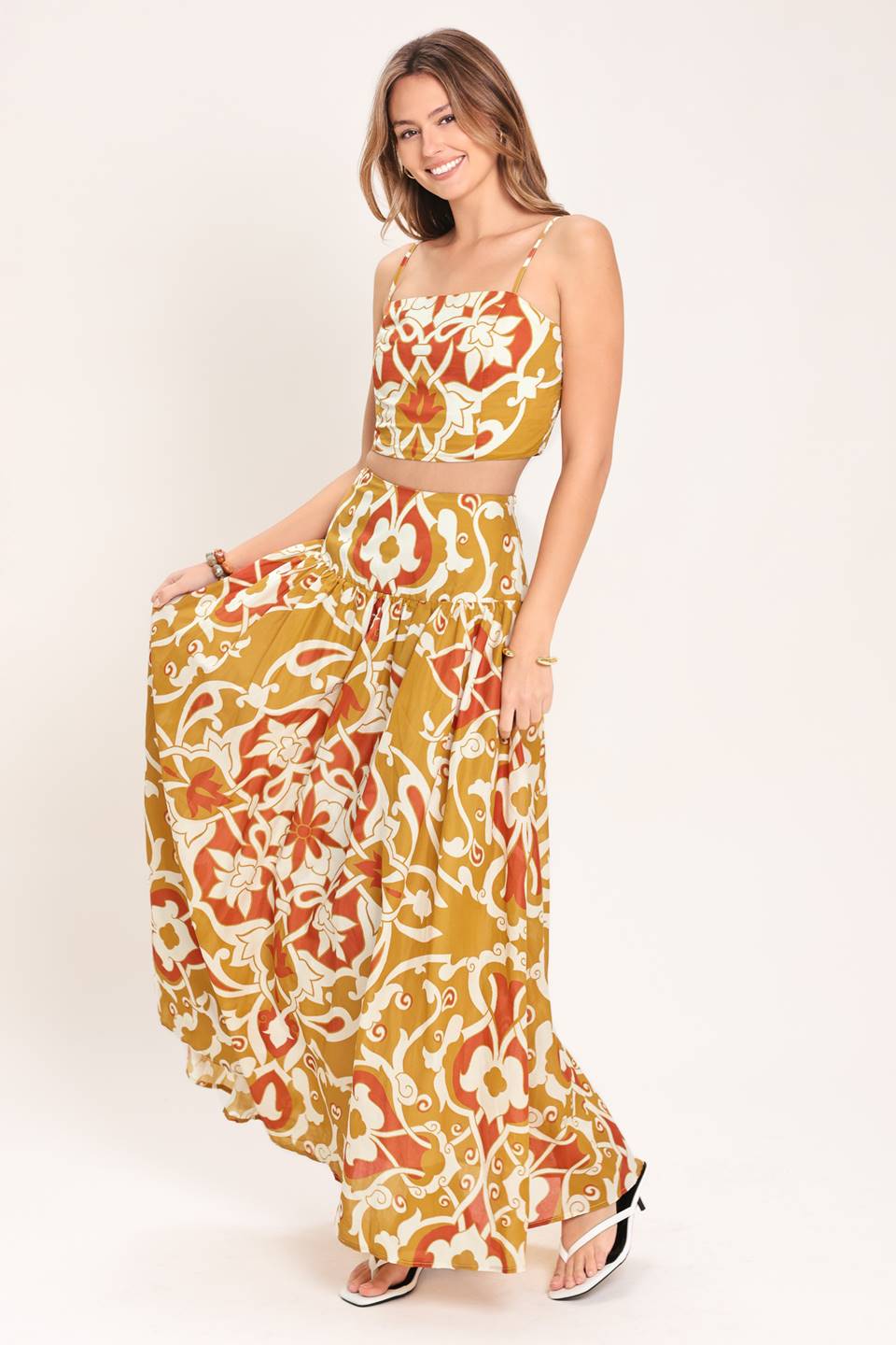 CONJUNTO DE TOP Y FALDA TEJIDOS GOLDEN ISLAND