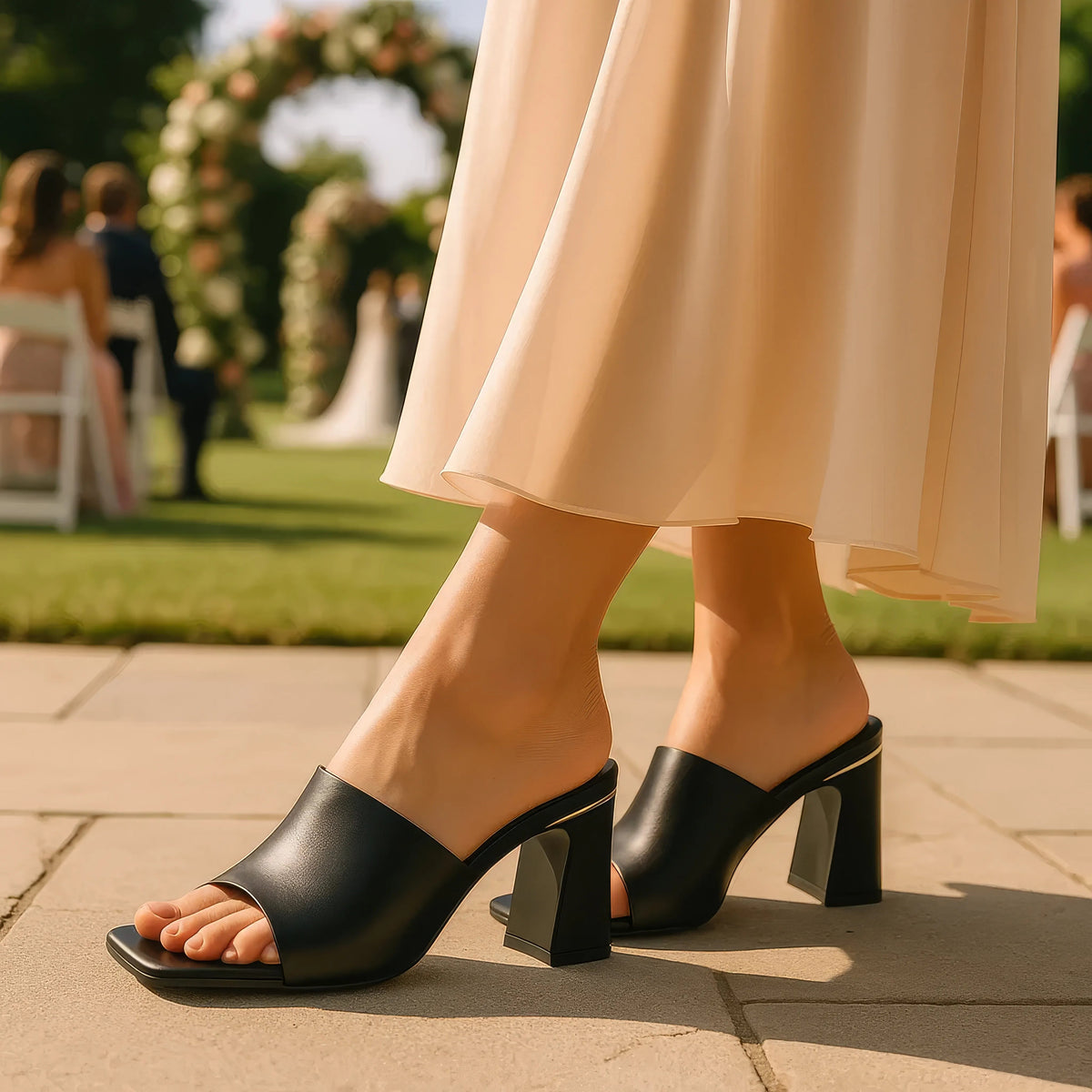 Sandalias de tacón con punta cuadrada Soho para mujer en color negro