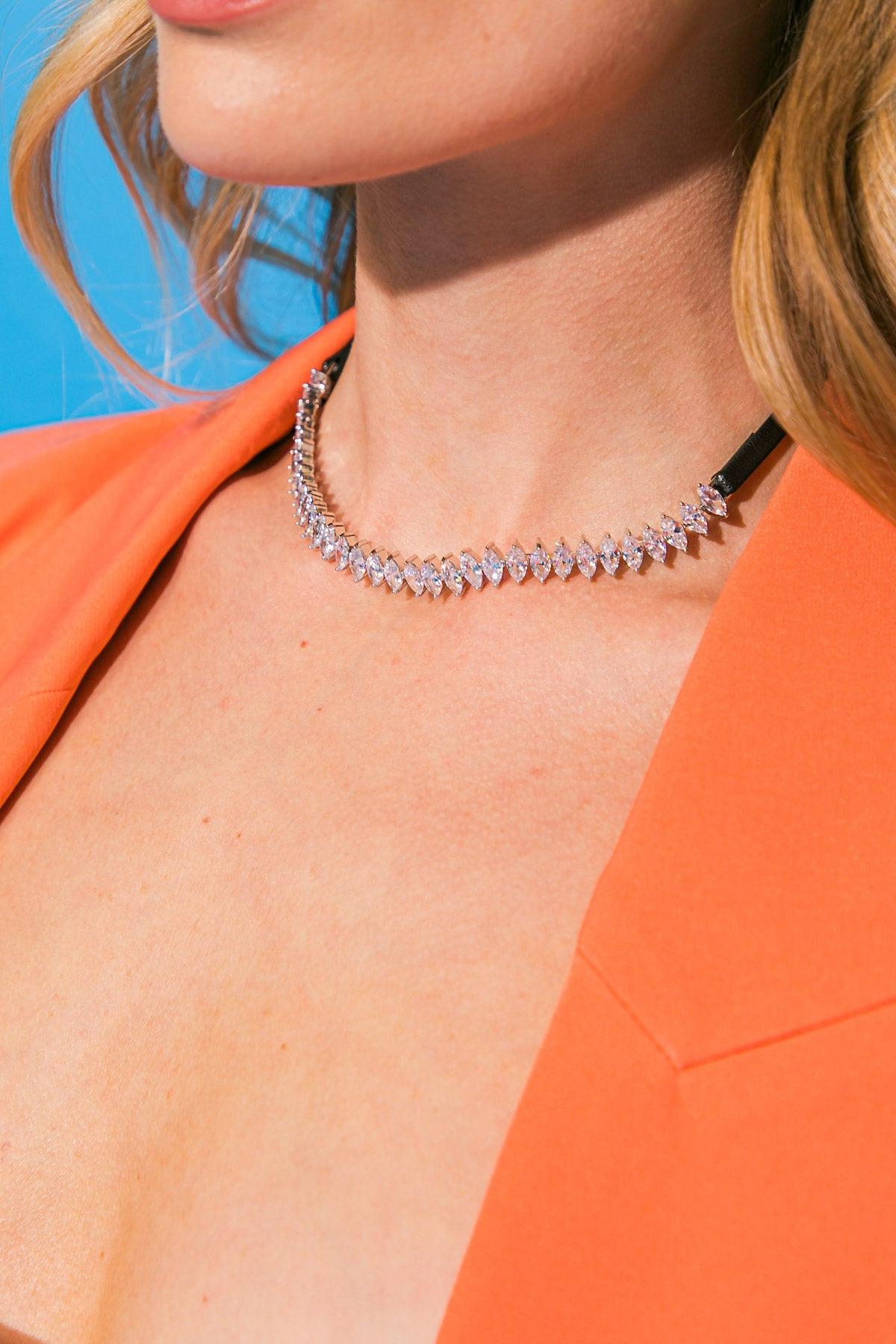 COLLAR DIANA DE PEDRERÍA