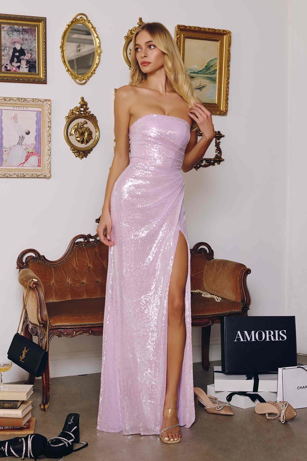 Amoris T724 Elegante vestido entallado sin tirantes con lentejuelas
