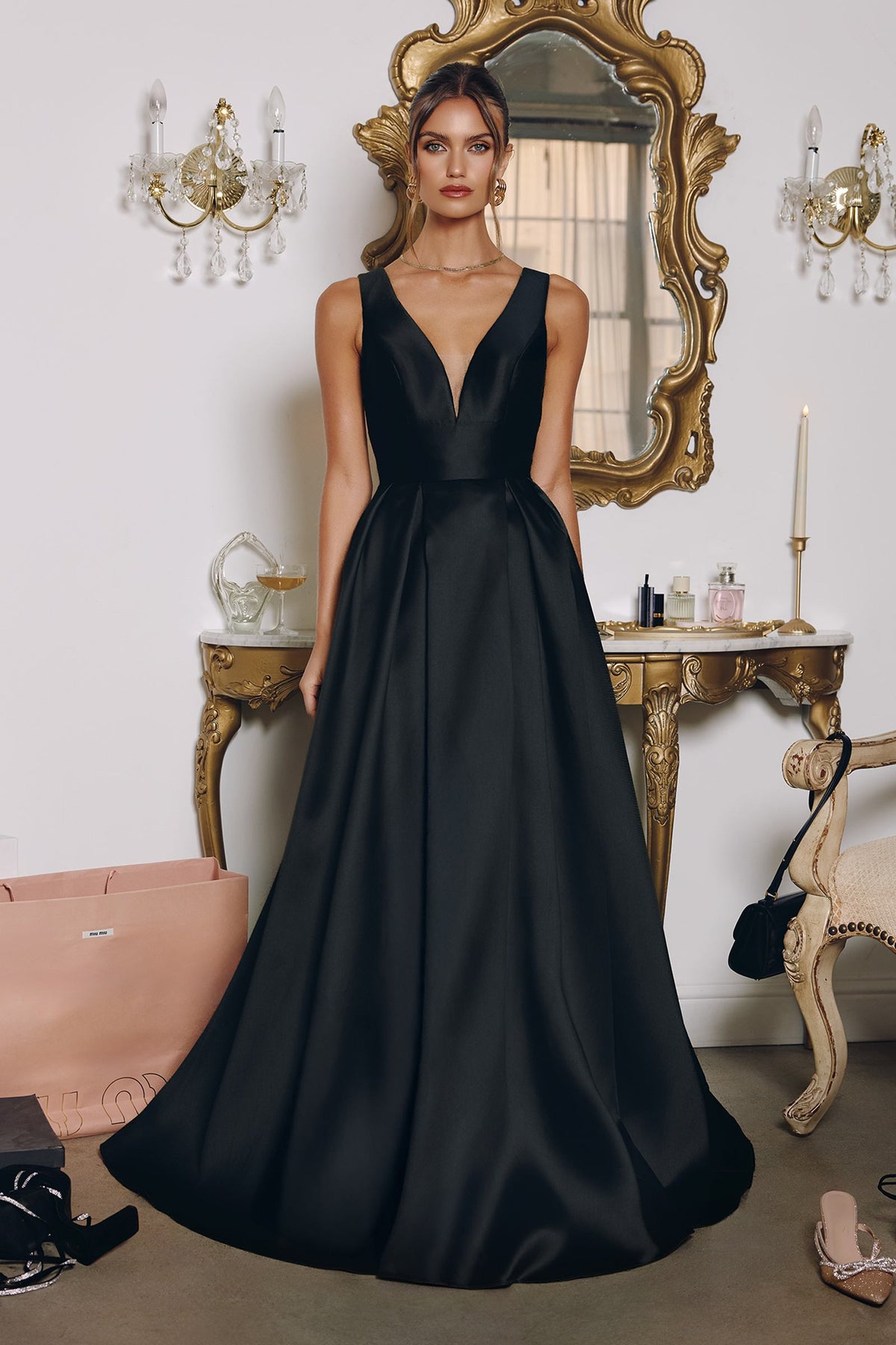Amoris T814 Vestido Largo de Satén con Escote en V, Corte en A y Bolsillos