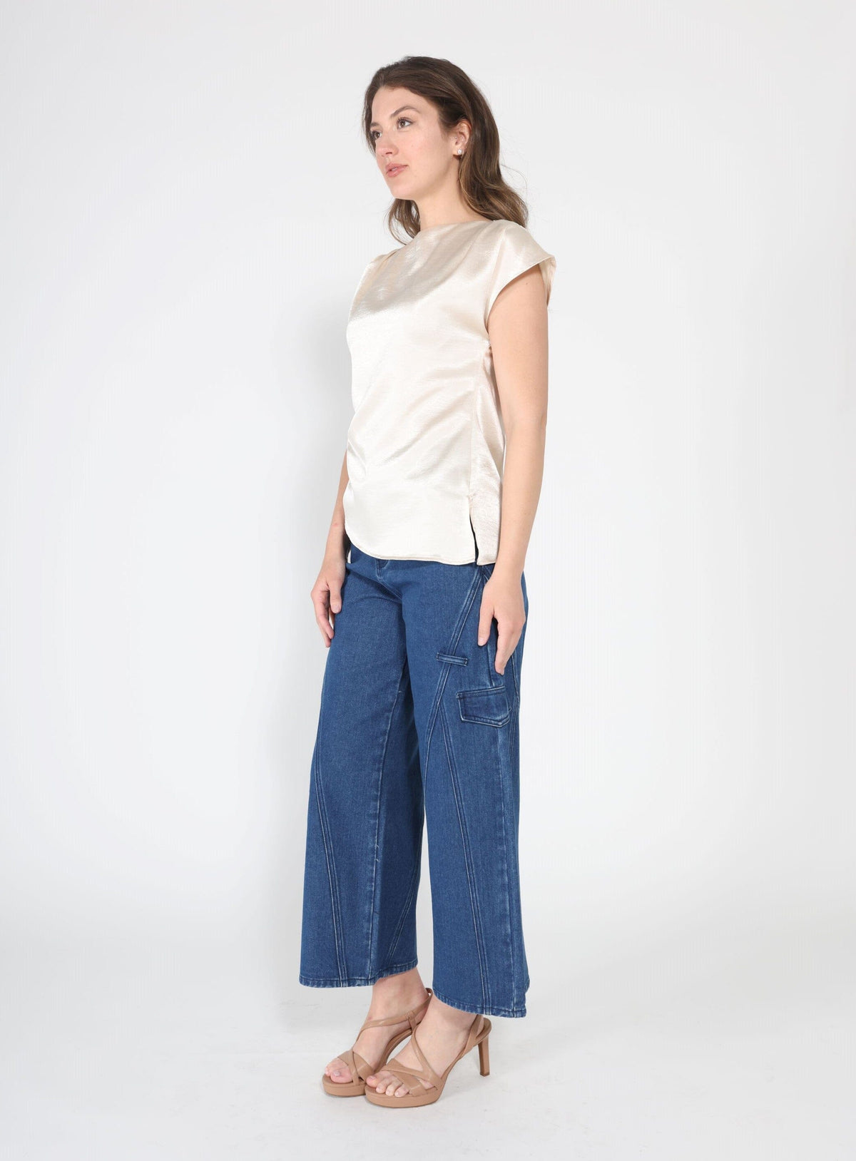 Gracia Fashion Women's Asymmetrical side pleats short sleeve top