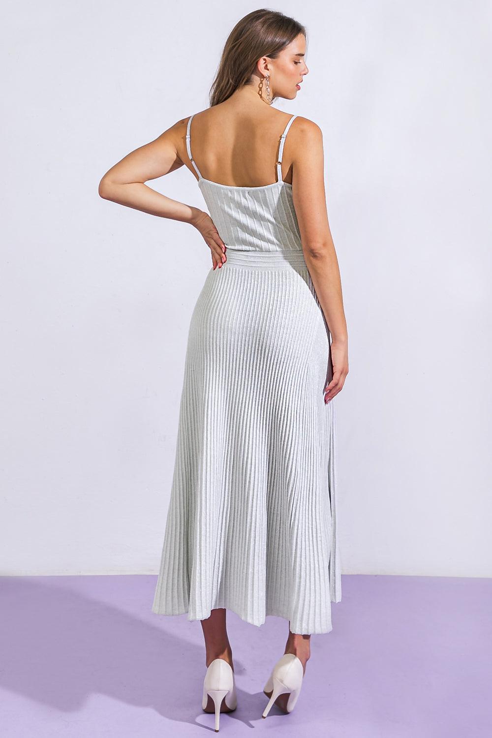 VESTIDO DE PUNTO DESAPARECIDO EN UN ABRIR Y CERRAR DE OJOS