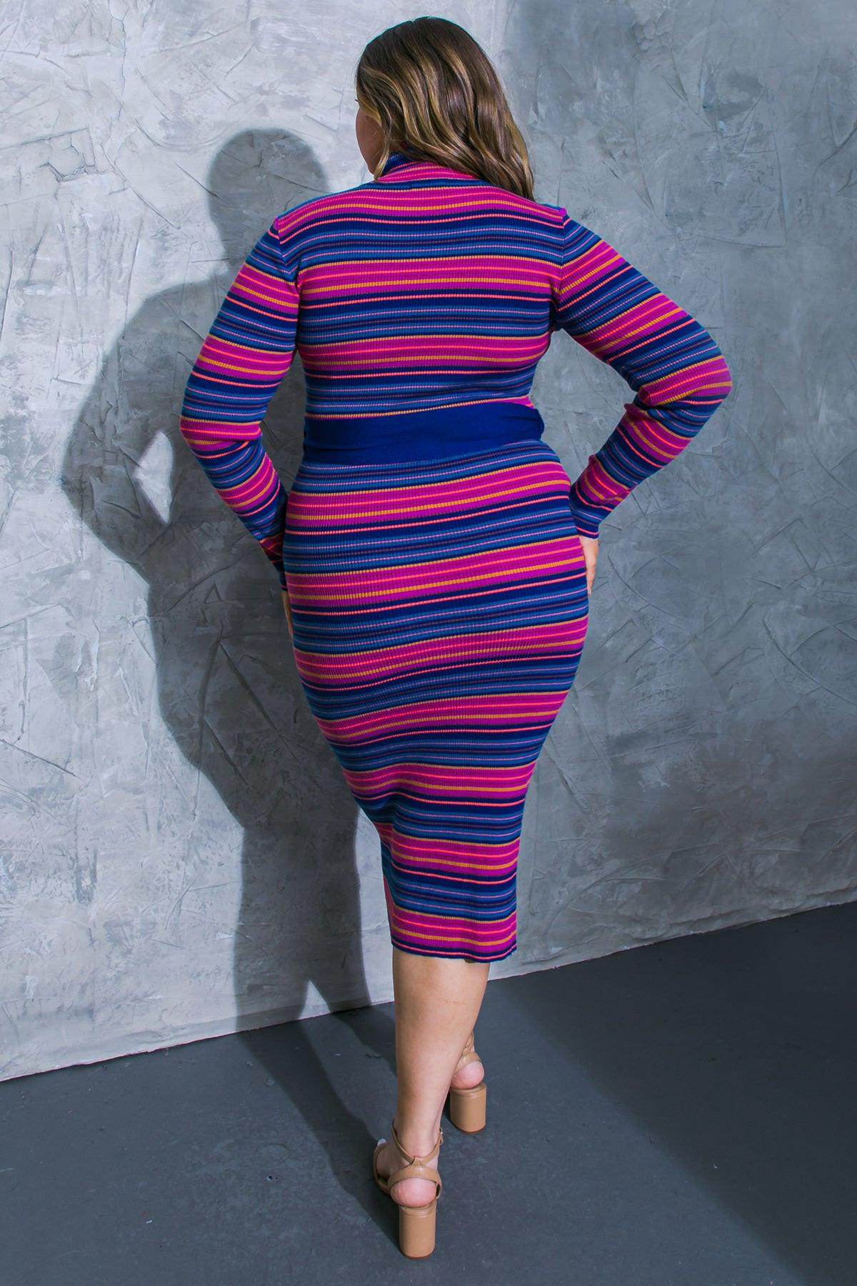 VESTIDO MIDI DE PUNTO CON BRILLO NOTABLE