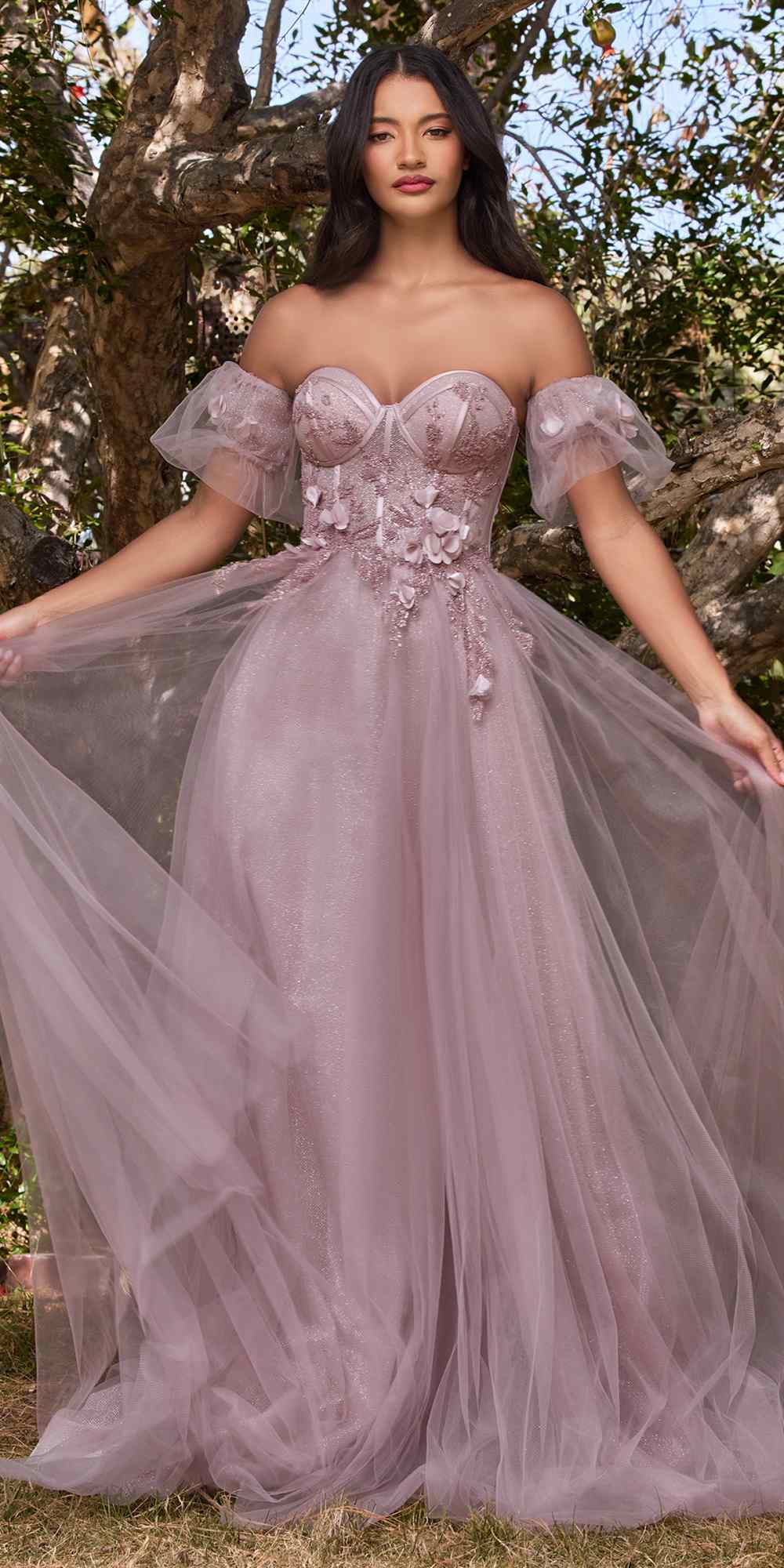Cinderella Divine CB080 Vestido Largo de Gala sin Tirantes de Tul con Flores