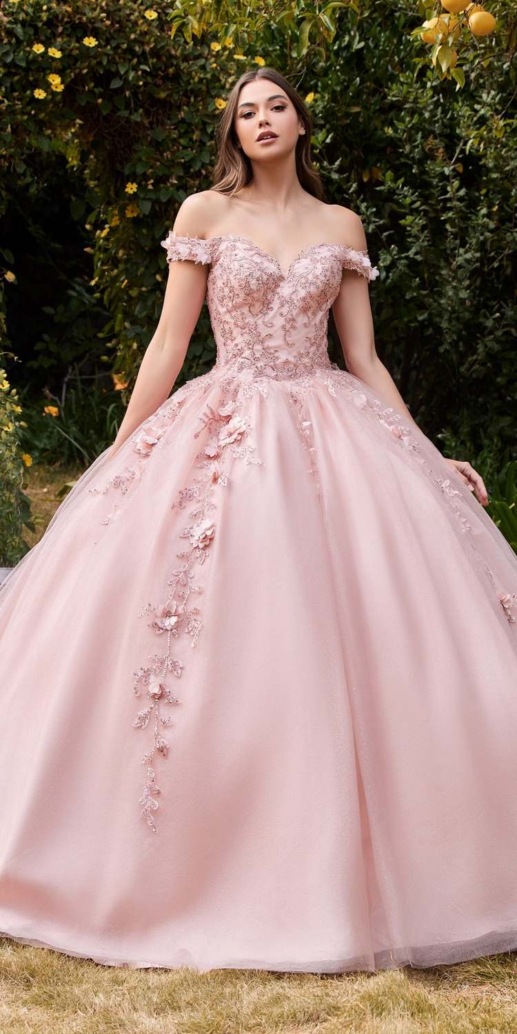 Cinderella Divine CD0185 Vestido de Gala de Túl Capas con Hombros Descubiertos