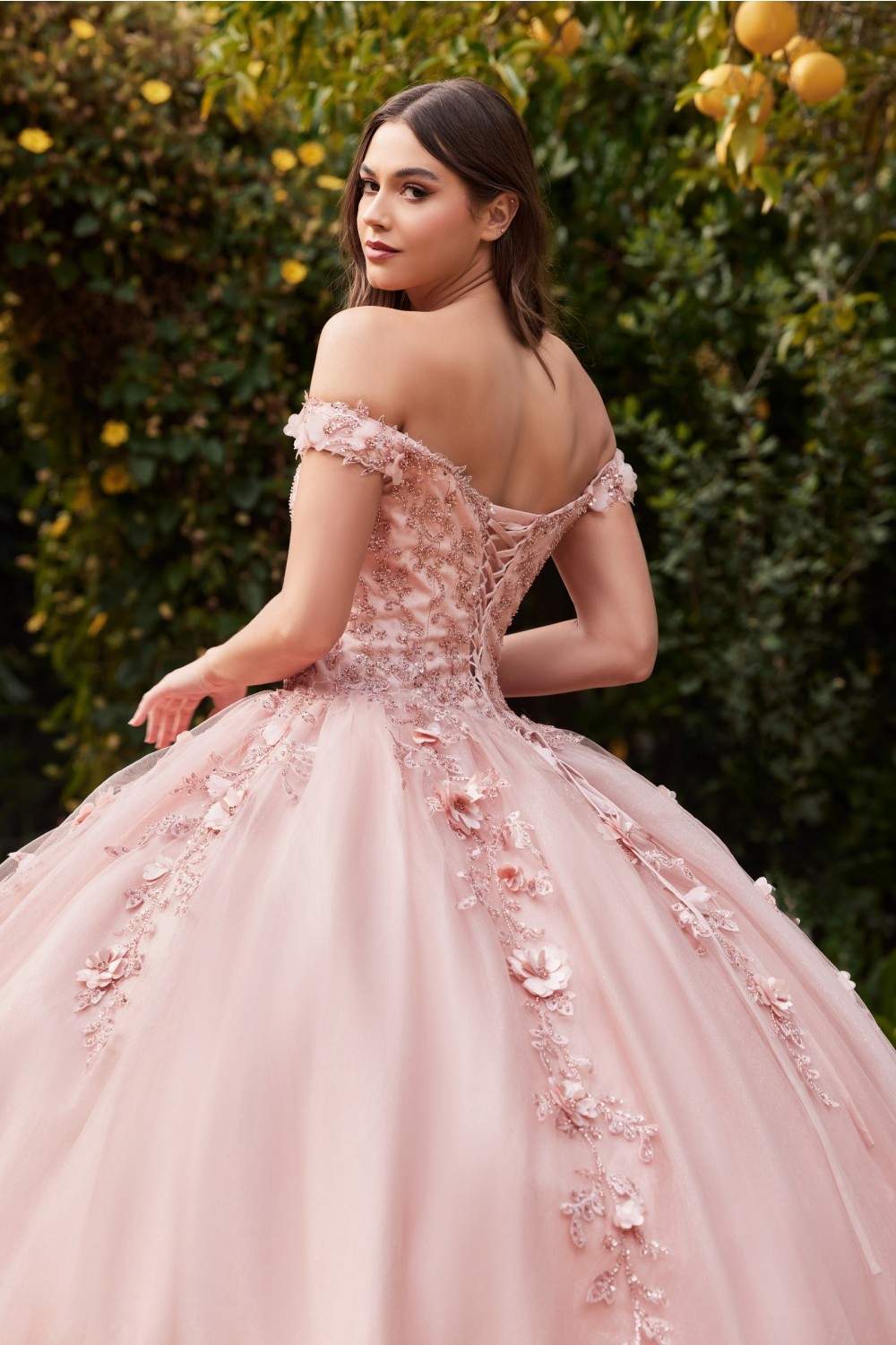 Cinderella Divine CD0185 Vestido de Gala de Túl Capas con Hombros Descubiertos
