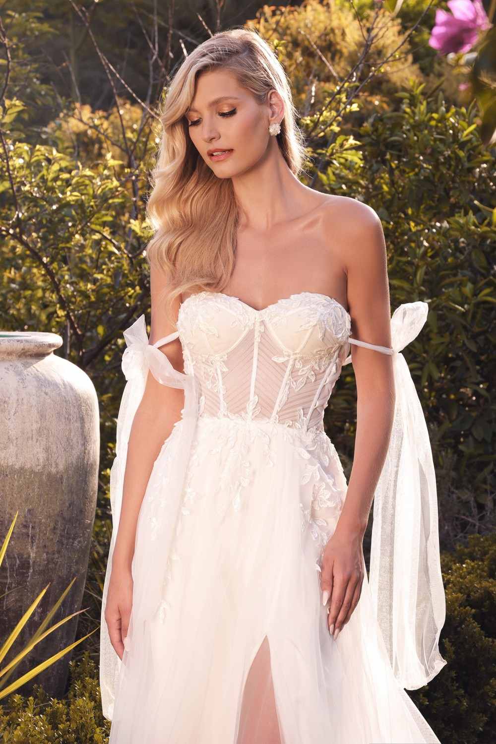 Cinderella Divine CD964W Vestido de novia con corsé deshuesado línea A