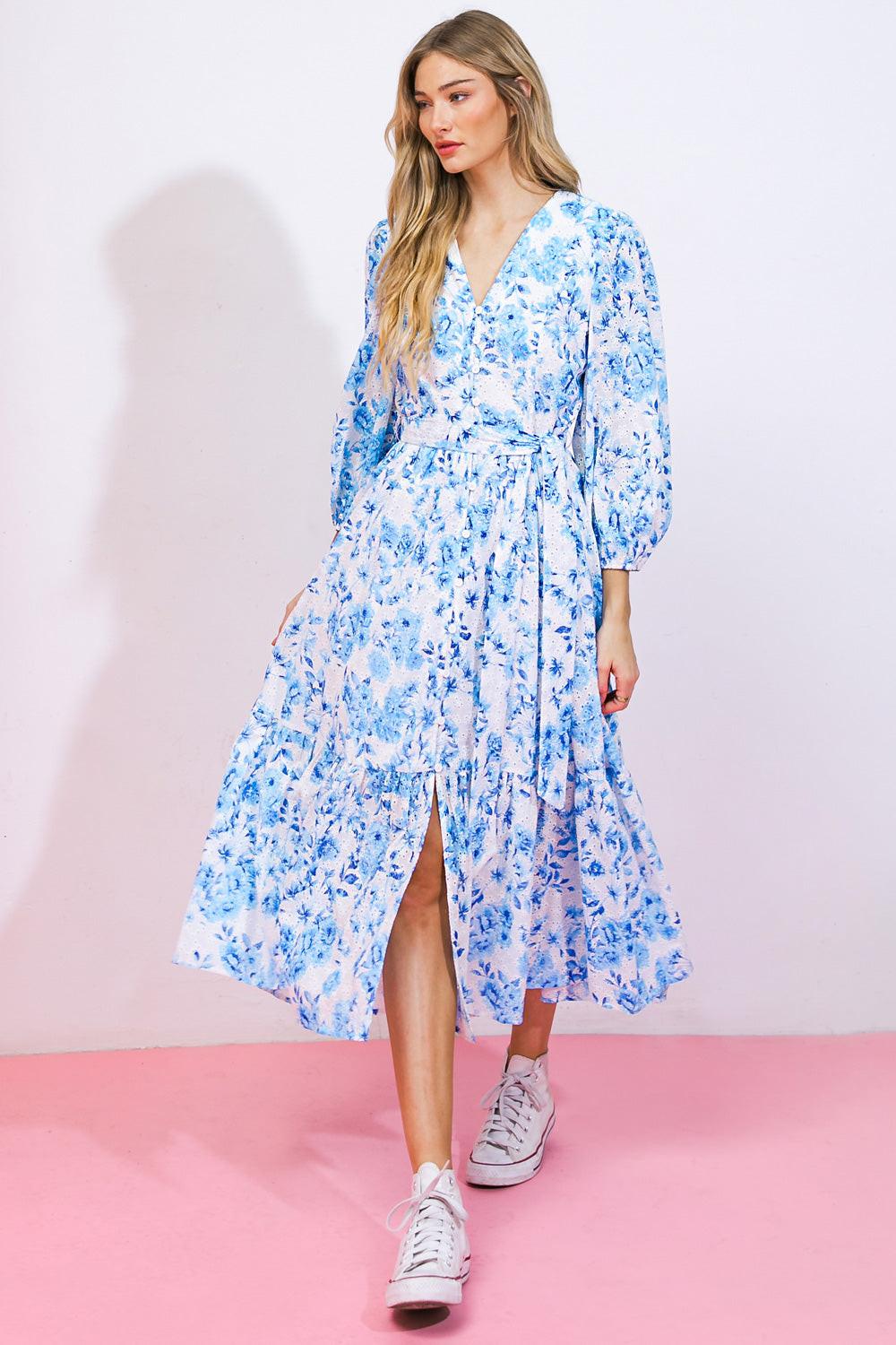 ESPECTACULAR VESTIDO MIDI TEJIDO MÁGICO CON OJALES