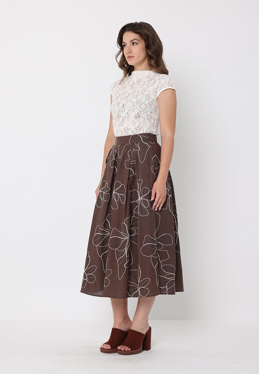 Falda acampanada plisada con bordado floral para mujer de Gracia Fashion