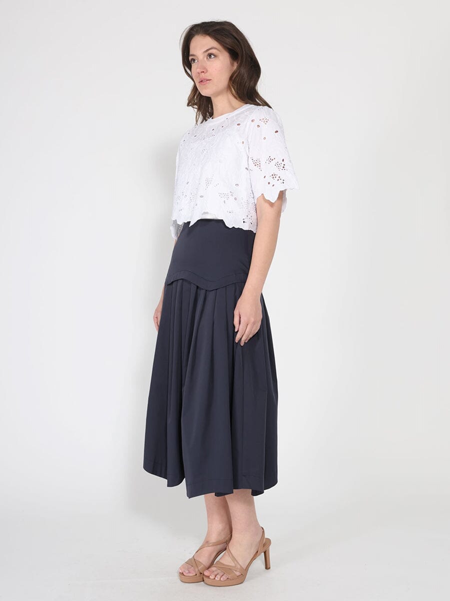 Gracia Fashion Women's Floral Lace Embroidered Short Sleeve Crop Top
