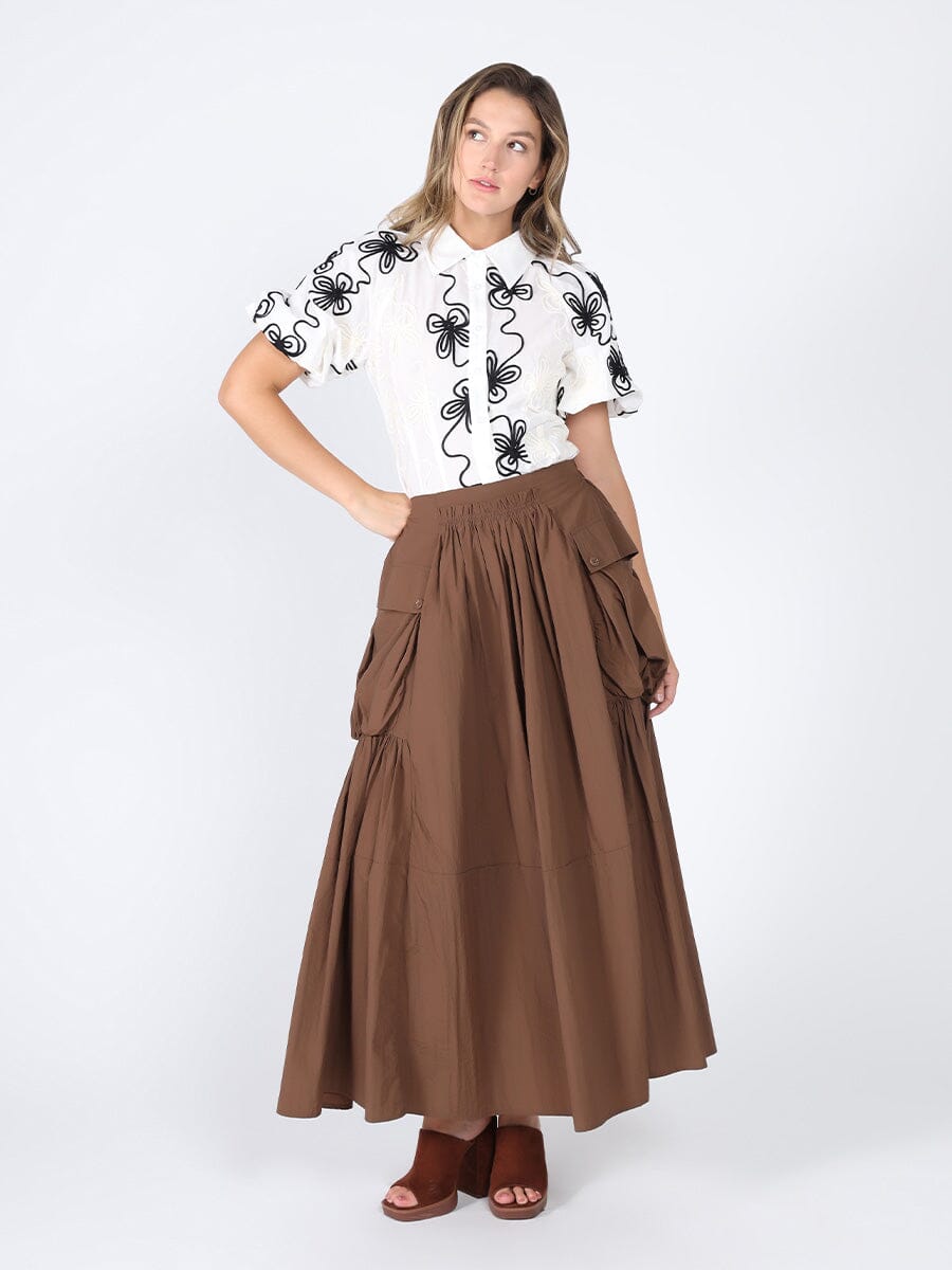 Flower stitch puffed sleeve shirt
