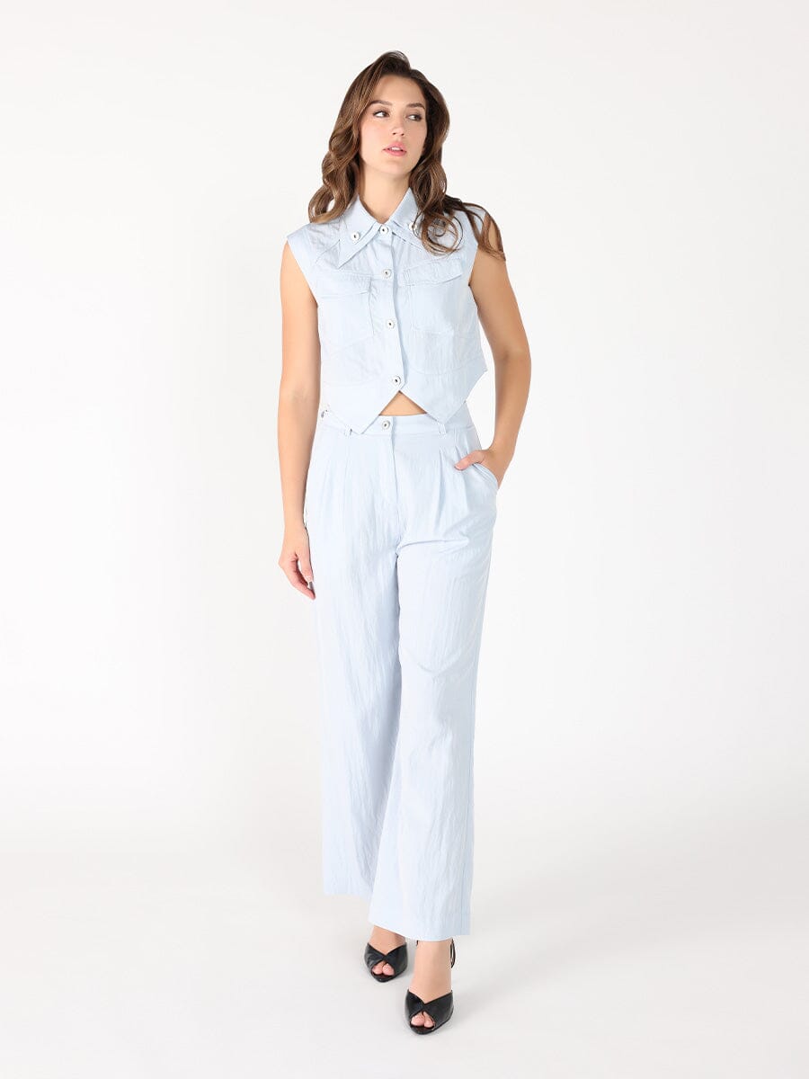 Front Button Open-Bottom Hem Sleeveless Top