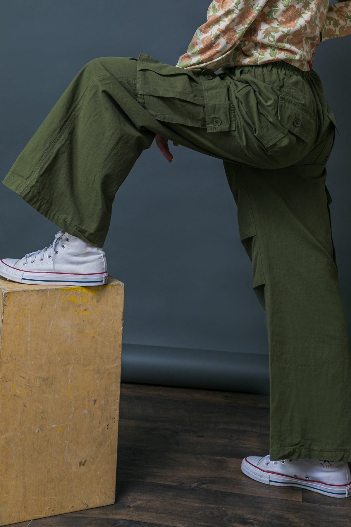 INCREÍBLES PANTALONES CARGO TEJIDOS MOMENTS