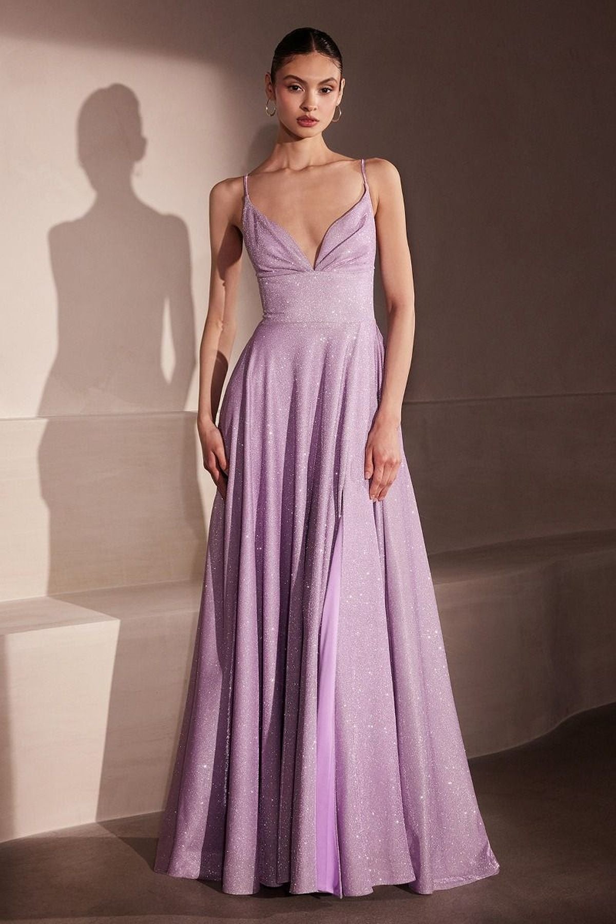 Vestido largo brillante de corte A sin mangas con tirantes finos Ladivine Amoris T214