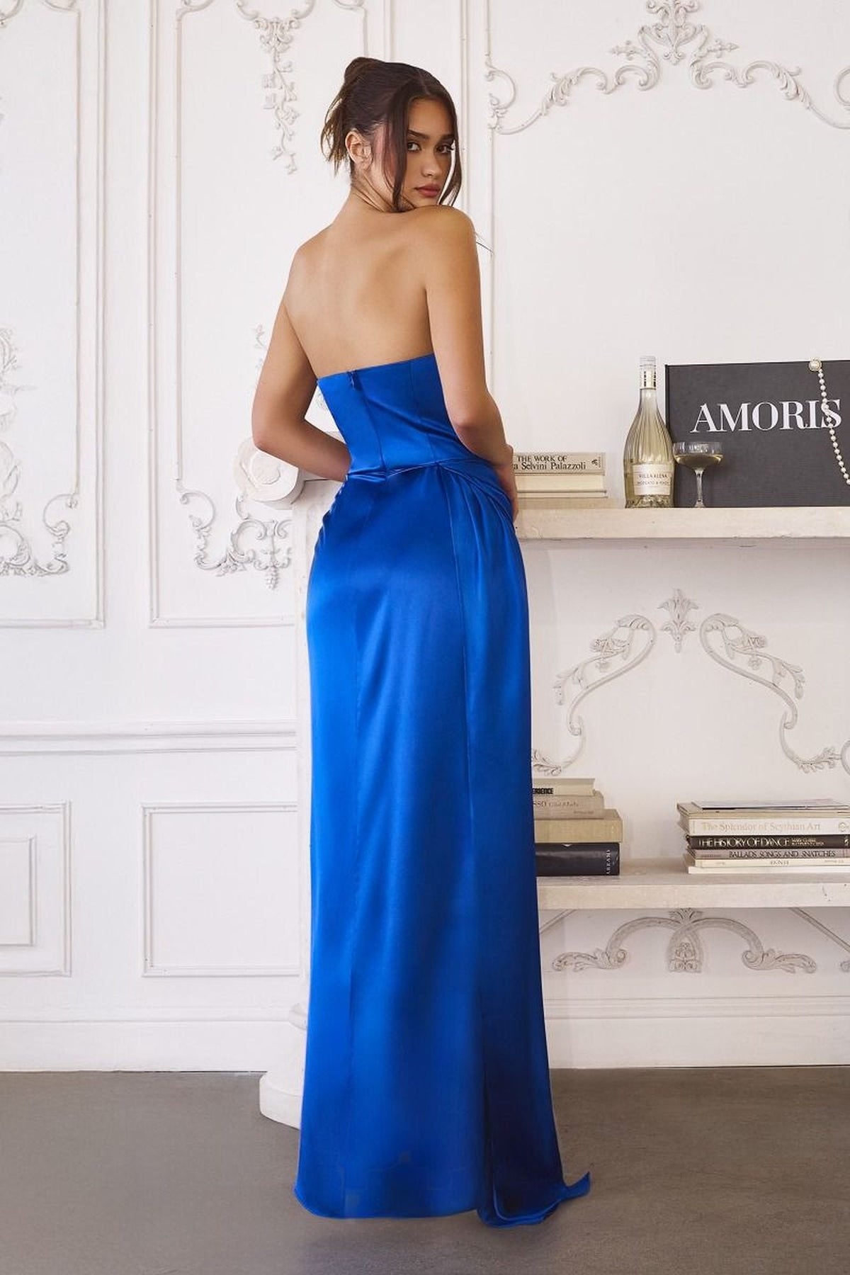 Vestido de Noche Amoris T215 Ajustado sin Tirantes de Satén Lujoso con Fajín Lateral
