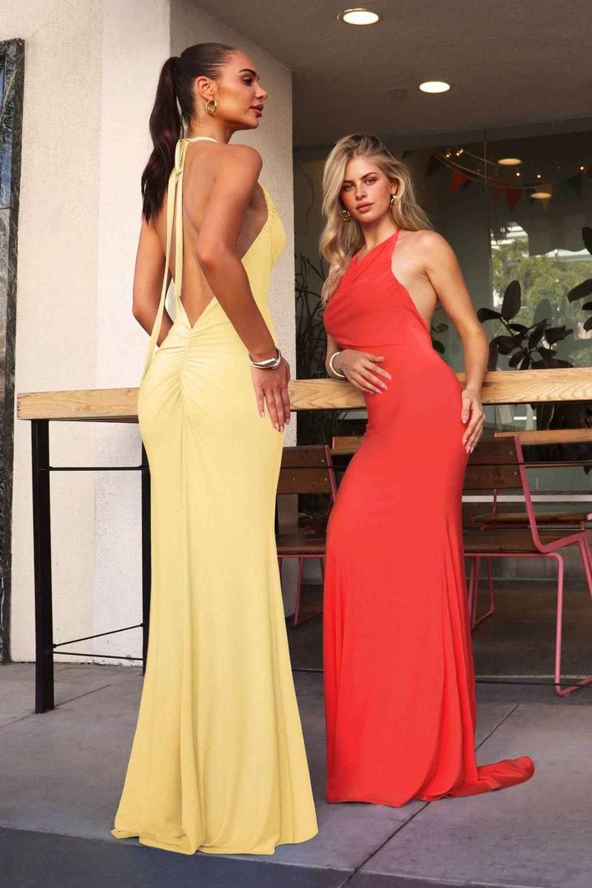 Vestido de Noche Ajustado Elástico Multi-posición de Escote Ajustable Astee T506