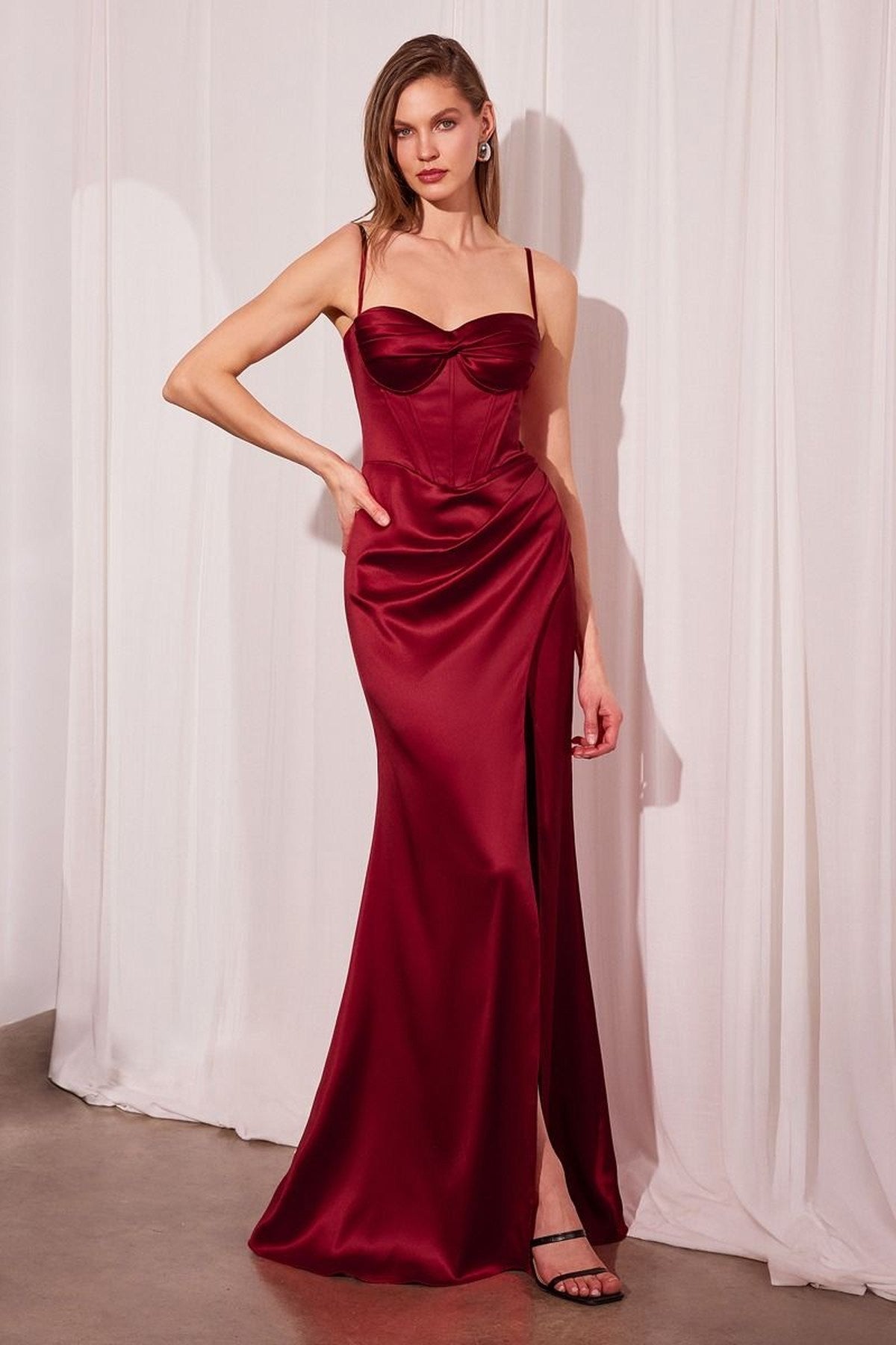 Vestido de Fiesta Largo de Satén Ajustado Ladivine Amoris T608 con Corsé y Abertura